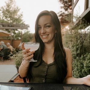 Meet your Posher, Chloe